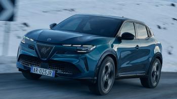 Ντεμπούτο για την Alfa Romeo Junior Ibrida Q4